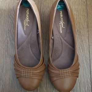 Wedge heels